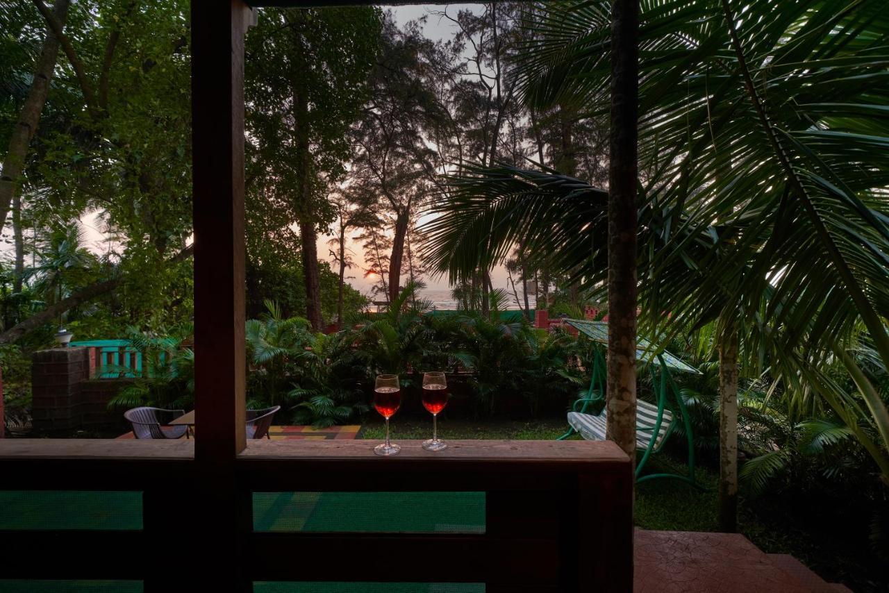 Tranquil Beach Resort Harihareshwar Exterior foto
