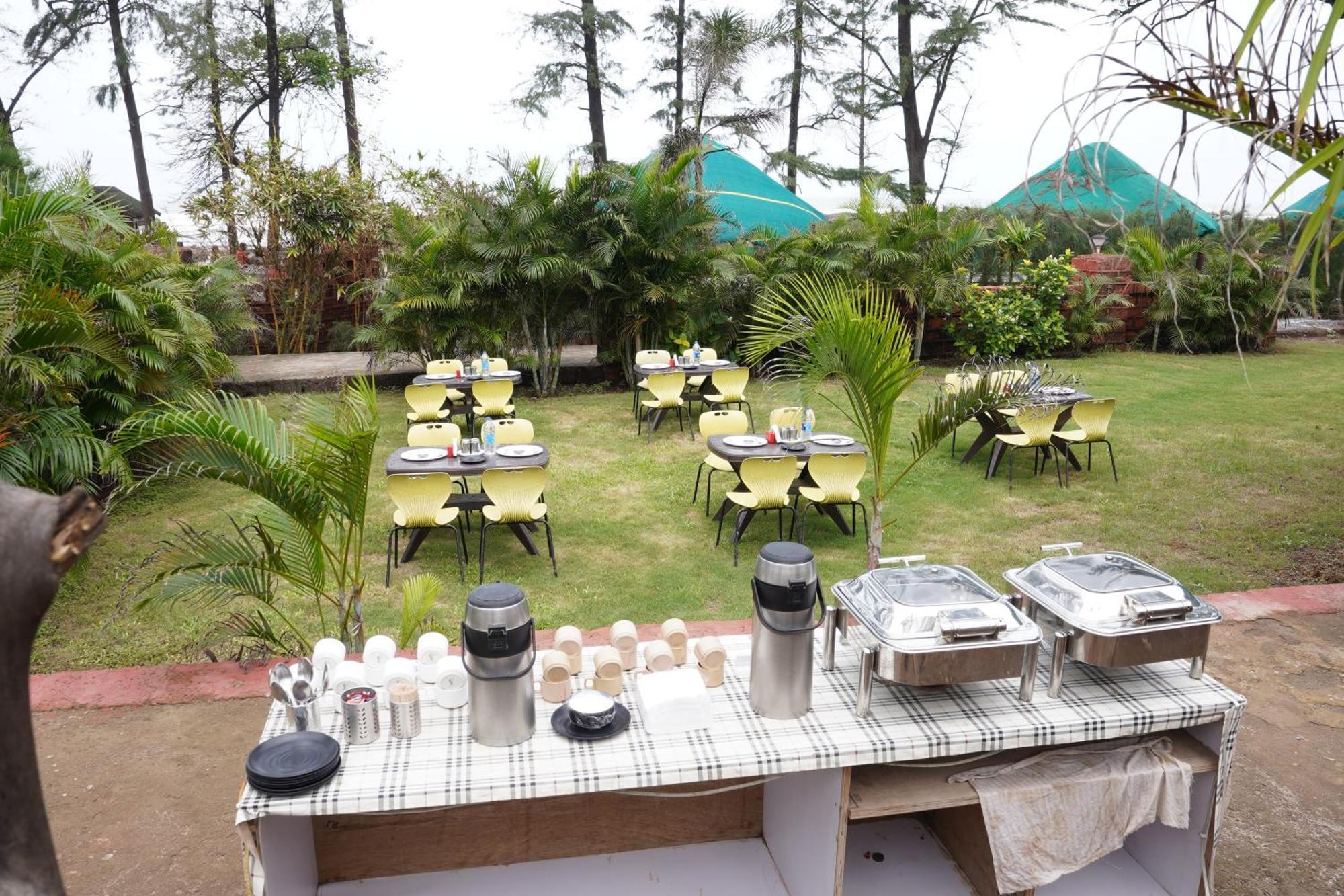 Tranquil Beach Resort Harihareshwar Exterior foto